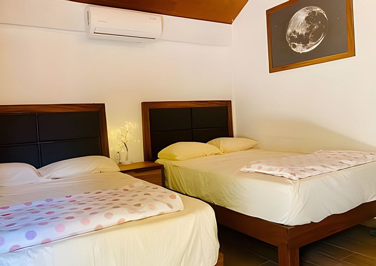 Casa Luna Playa la saladita surf