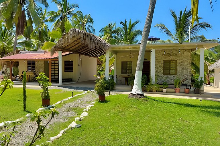 Casa Rubí- Playa la saladita