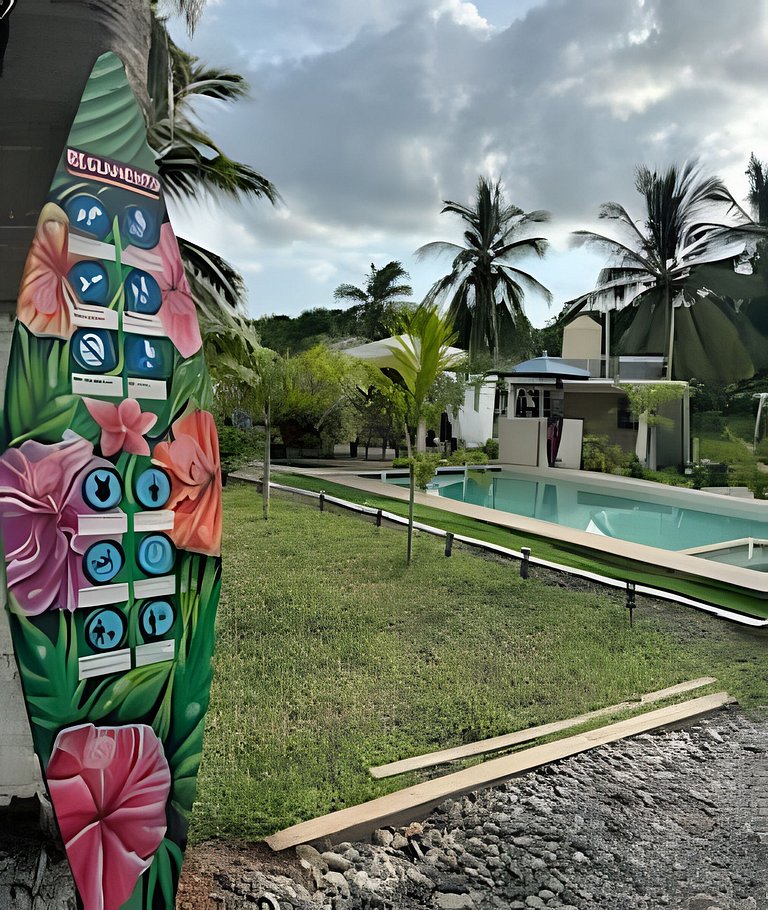 Casa Girasol Playa La Saladita. Casa Las Palmas