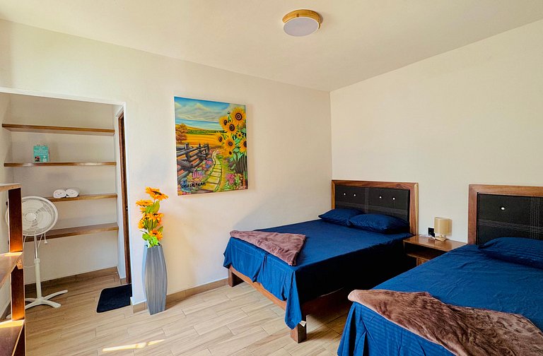 Casa Girasol Playa La Saladita. Casa Las Palmas