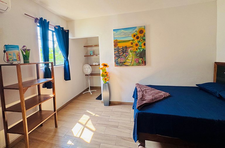 Casa Girasol Playa La Saladita. Casa Las Palmas